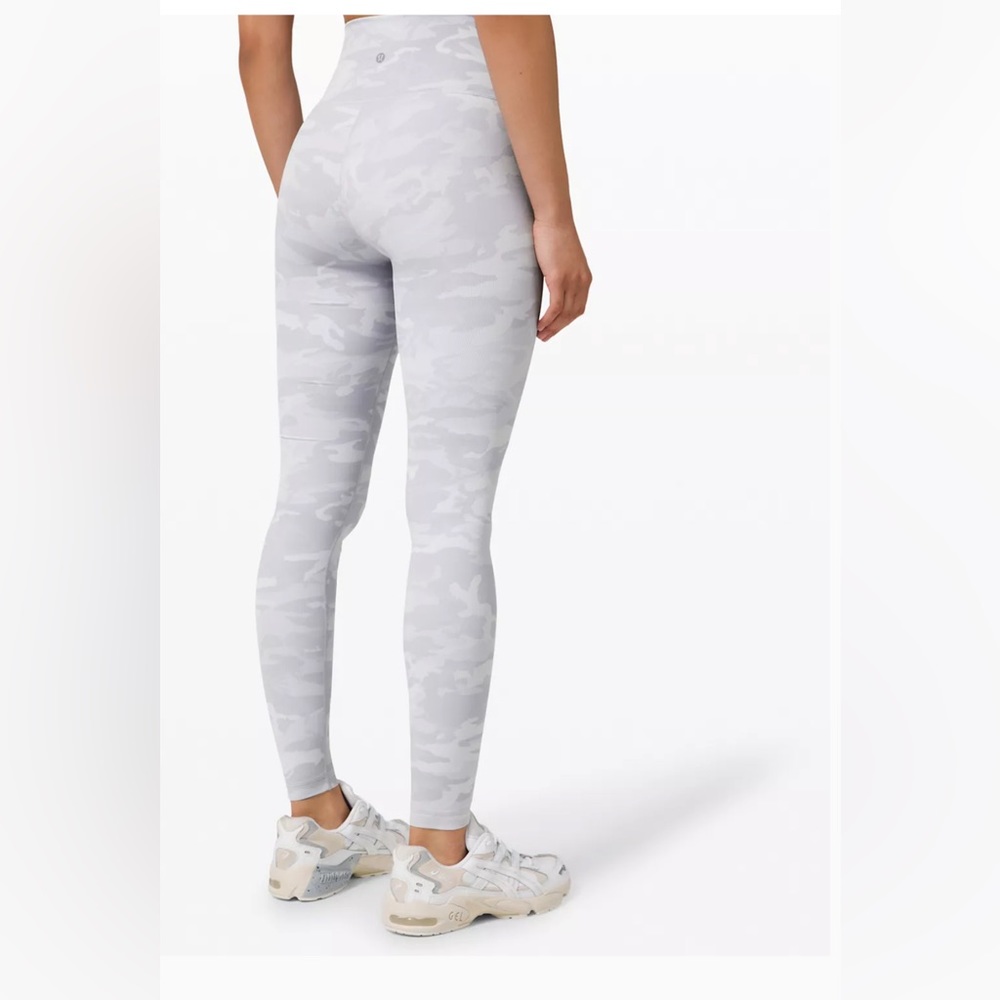 Lululemon Wunder Under High Rise Tight 28” Luxtreme size 6
